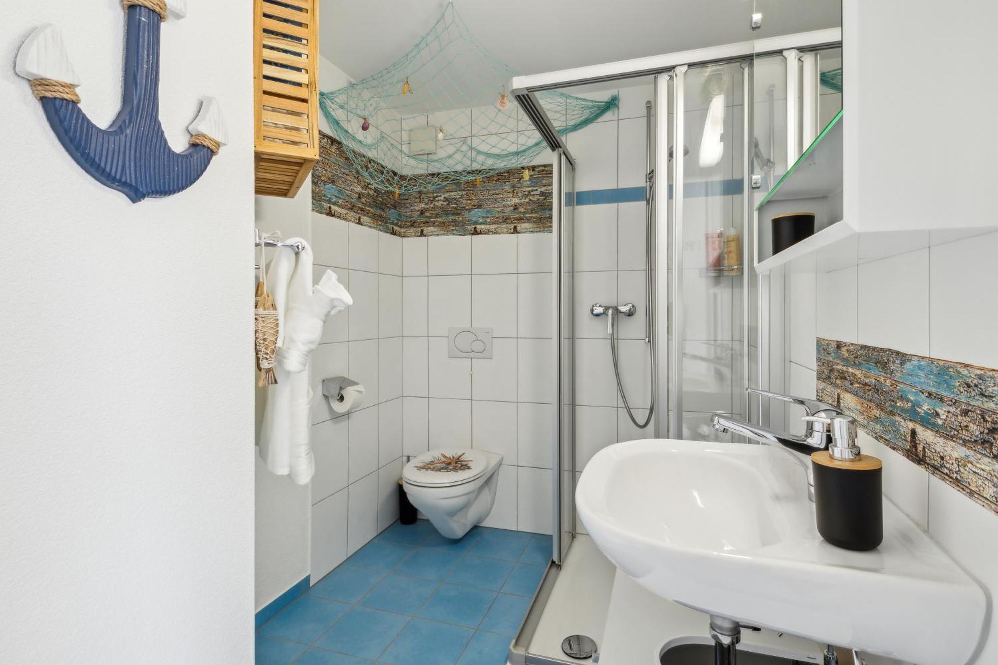Business I Family Apartment I 1-4 Personen - Aare Blick, Nahe Altstadt I Beamer - 99" Leinwand I Terrassen Lounge Und Parkplatz Brugg  Zewnętrze zdjęcie